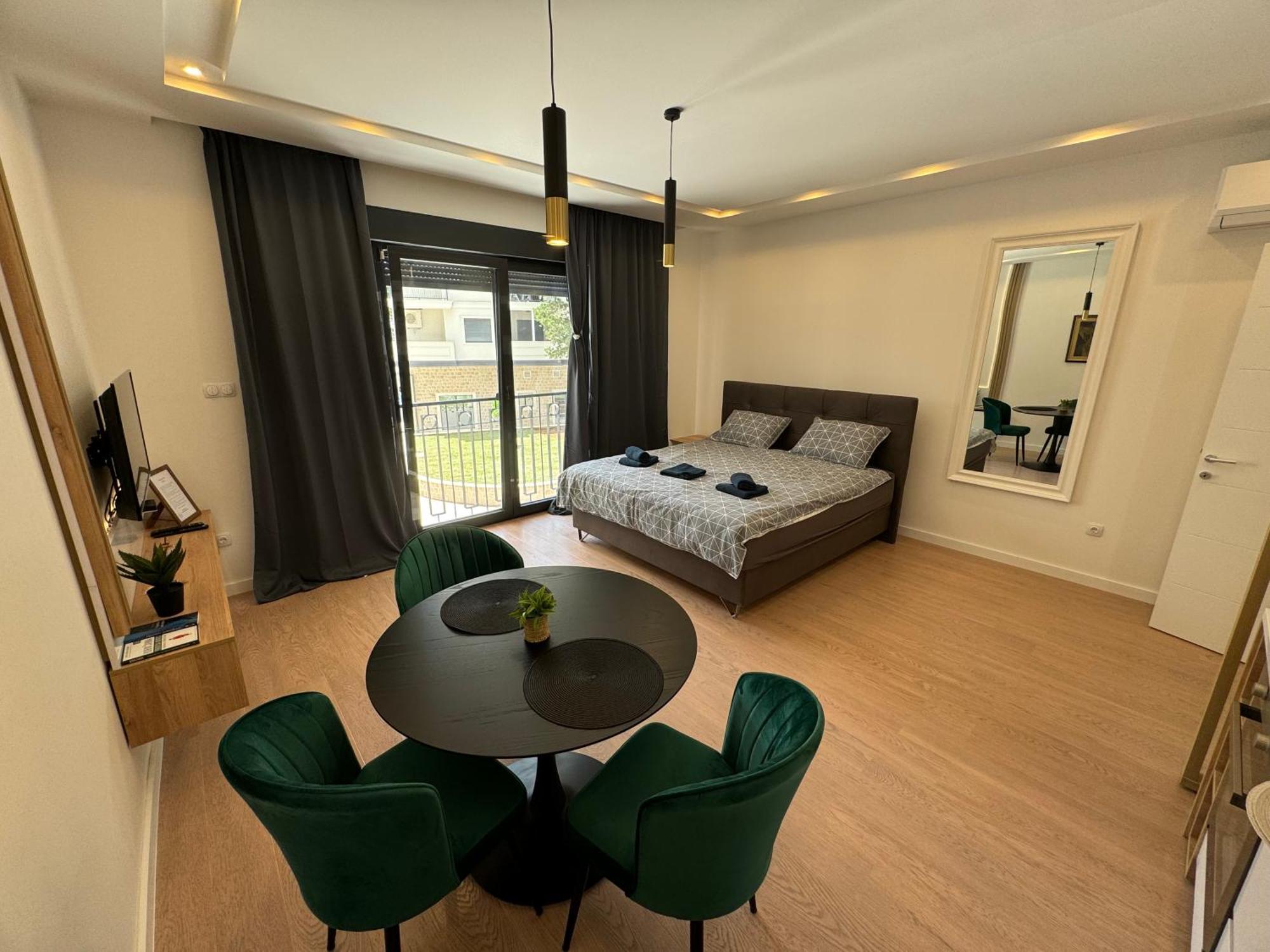 Apartment Epicenter