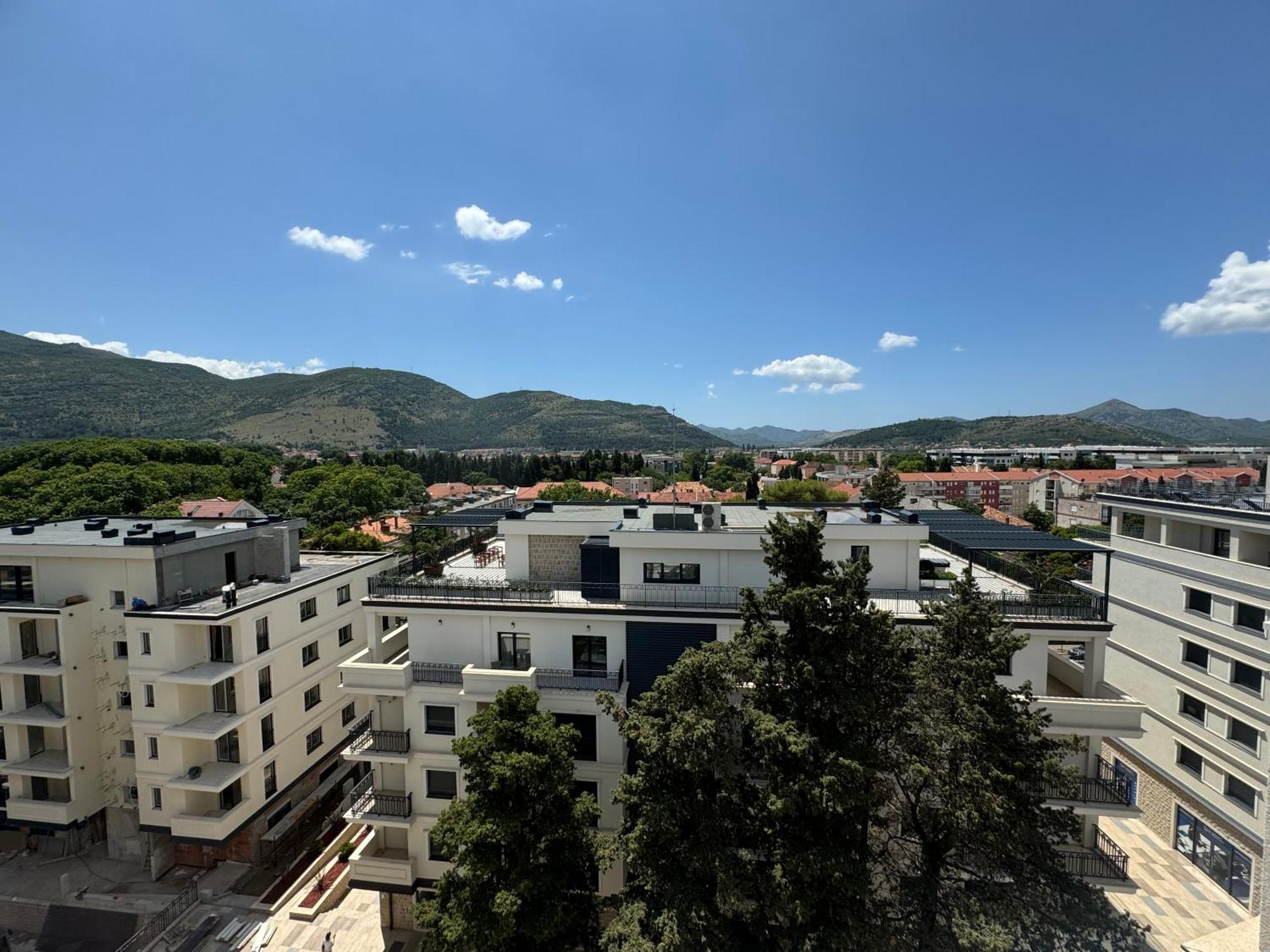 Epicenter Apartment